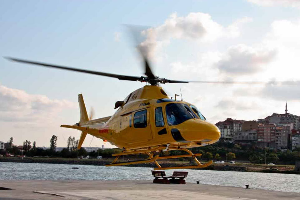 Полет на вертолете в Стамбуле
