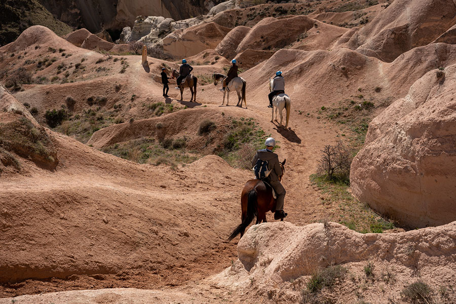 Прогулки на лошадях в Каппадокии на закате