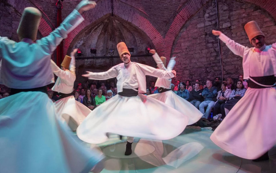 Шоу дервишей в Каппадокии
