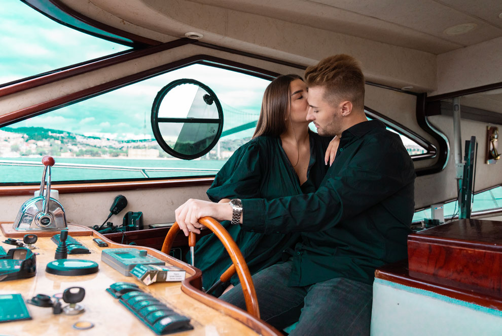 Тур на яхте на закате в Стамбуле